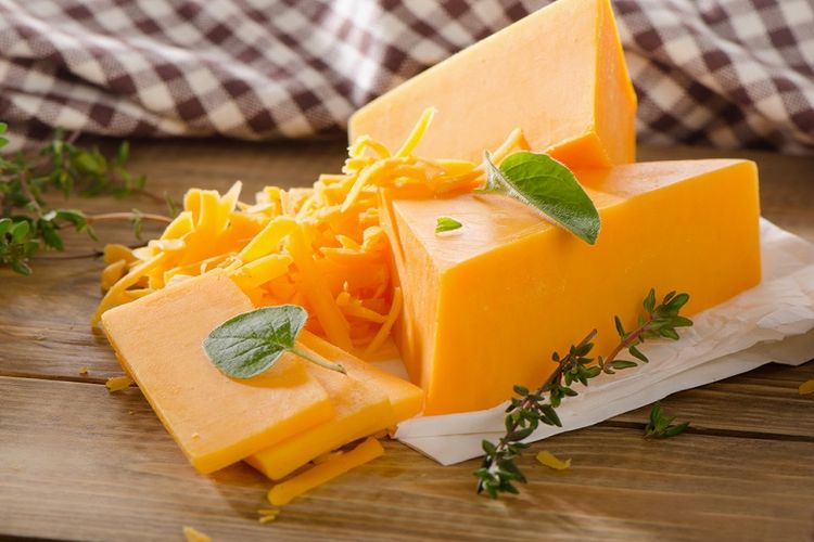 Sederet Kebaikan Keju Cheddar, Bisa Jadi Snack Andalanmu!